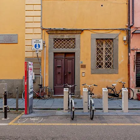 A Due Passi Dal Centro アパート